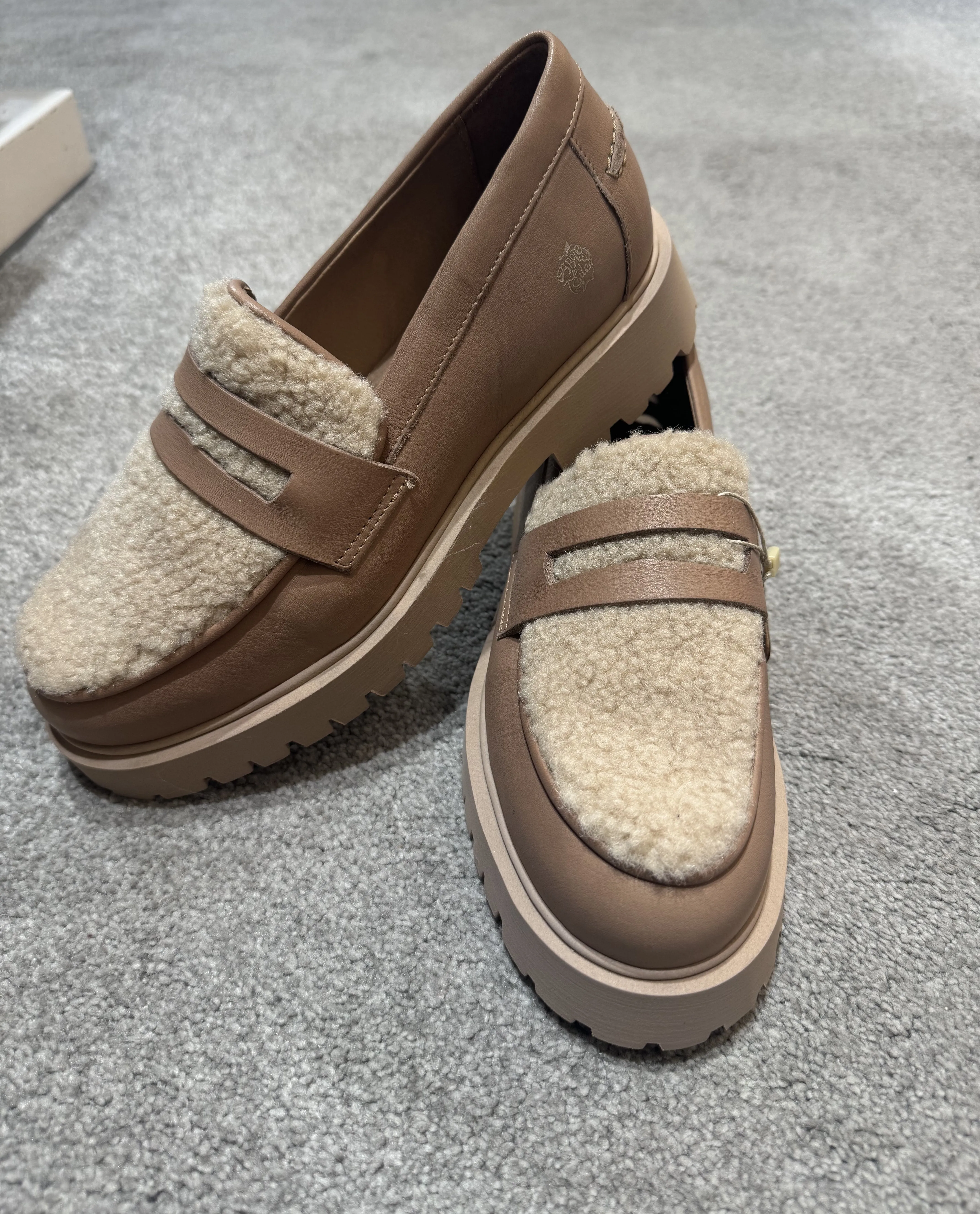 APPLE OF EDEN Cappuccino Fluffy Loafers