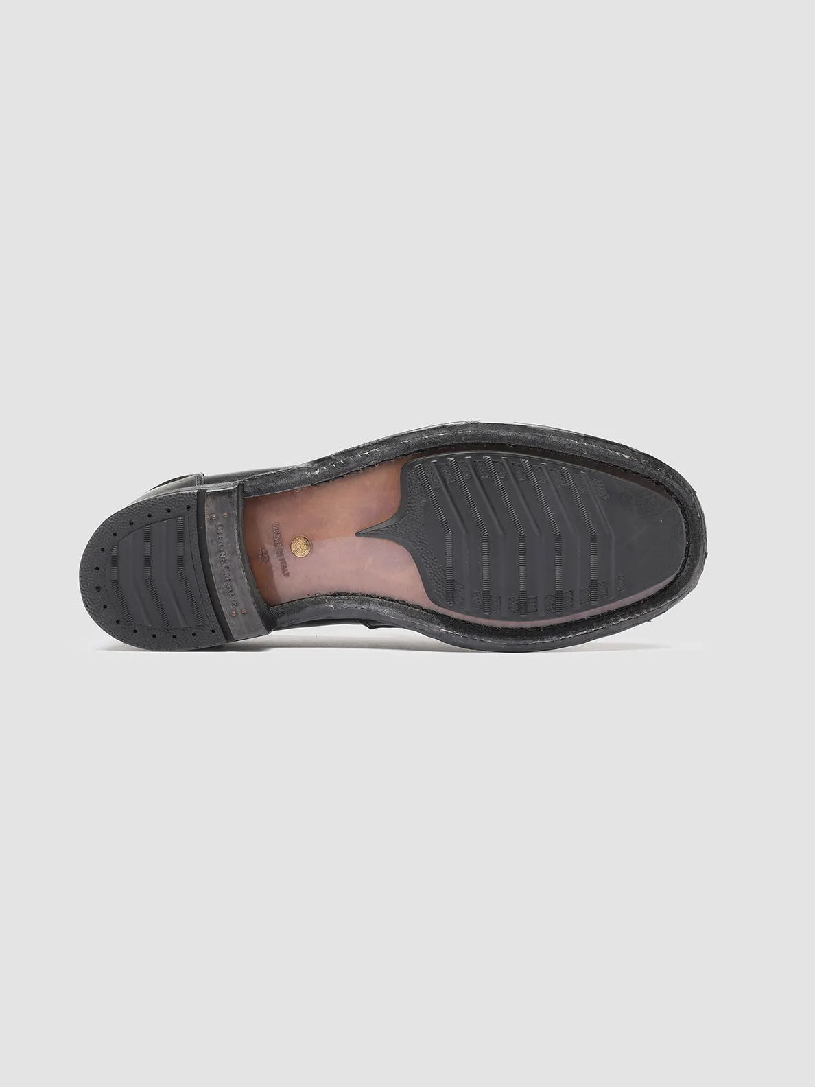 BALANCE 011 - Black Leather Penny Loafers