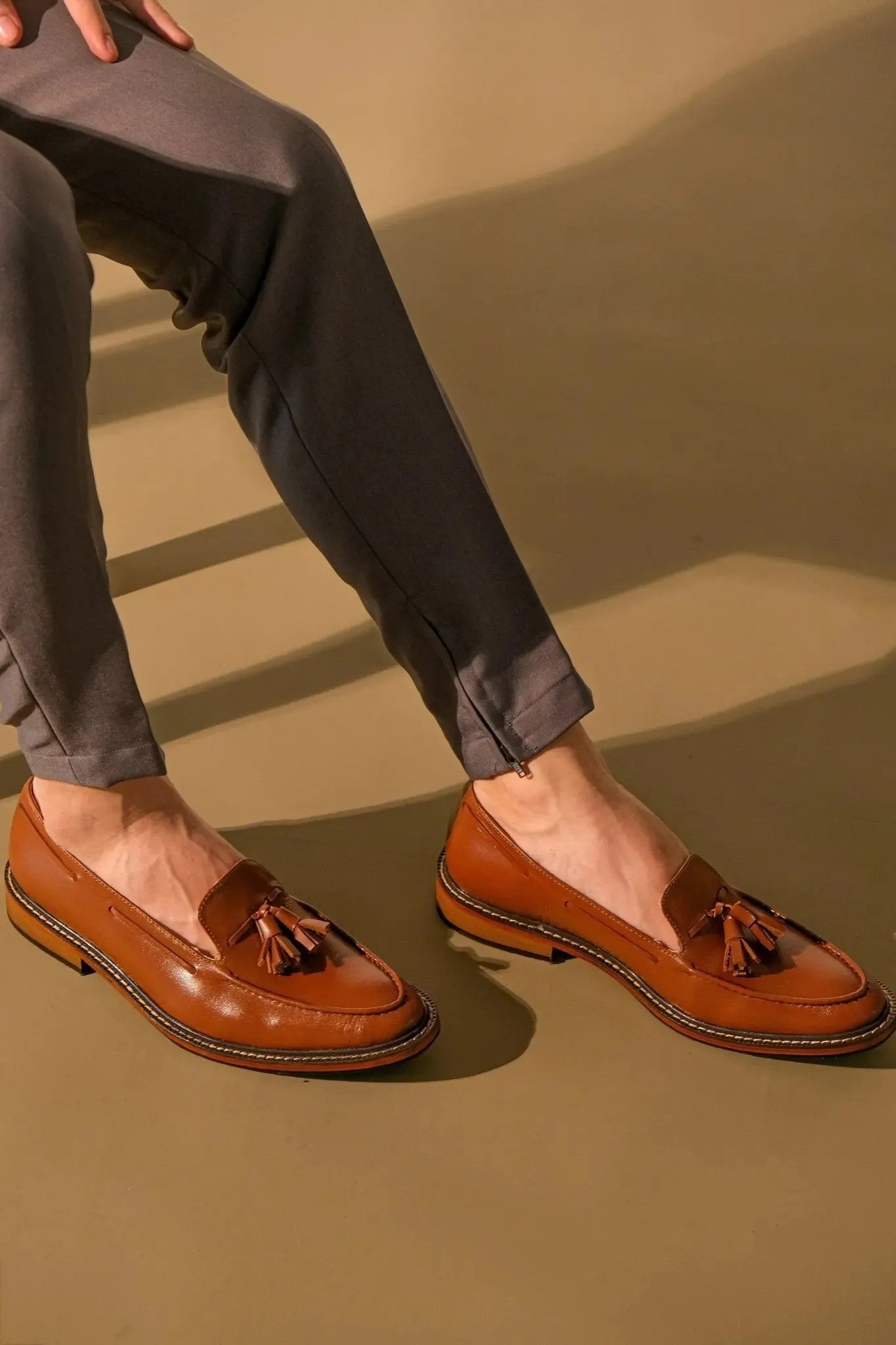 ENRIQUE Tassel Loafer - Tan