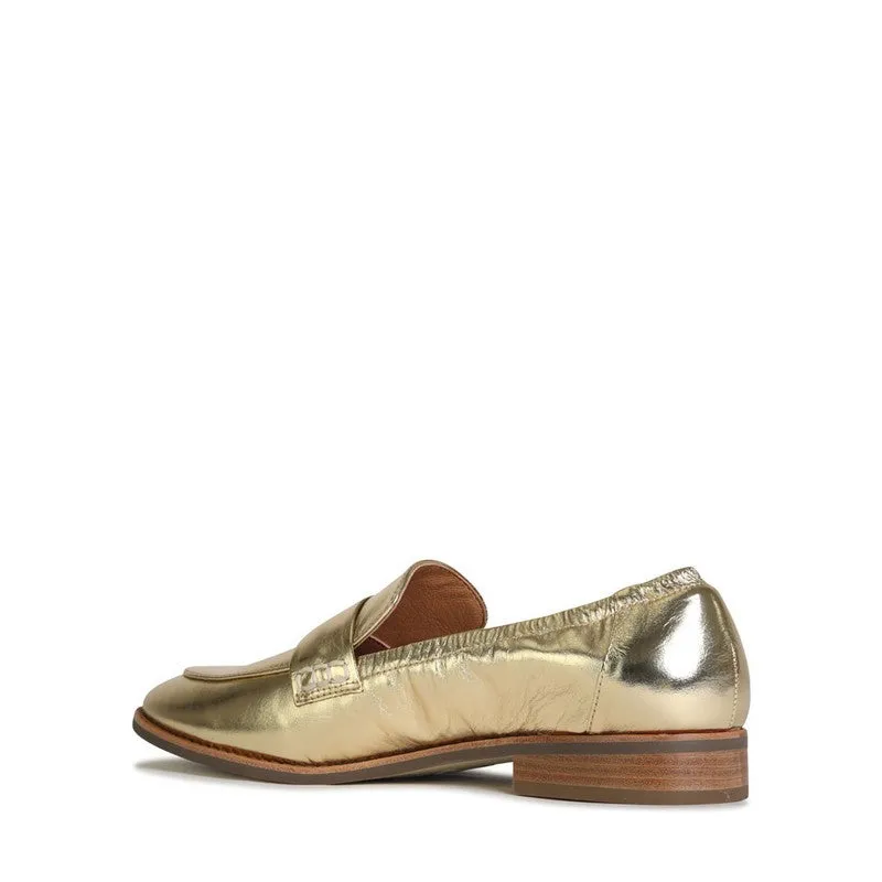 Eos Chile Gold Loafer