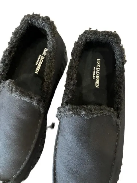 FAUX FUR LINED BLACK LOAFER