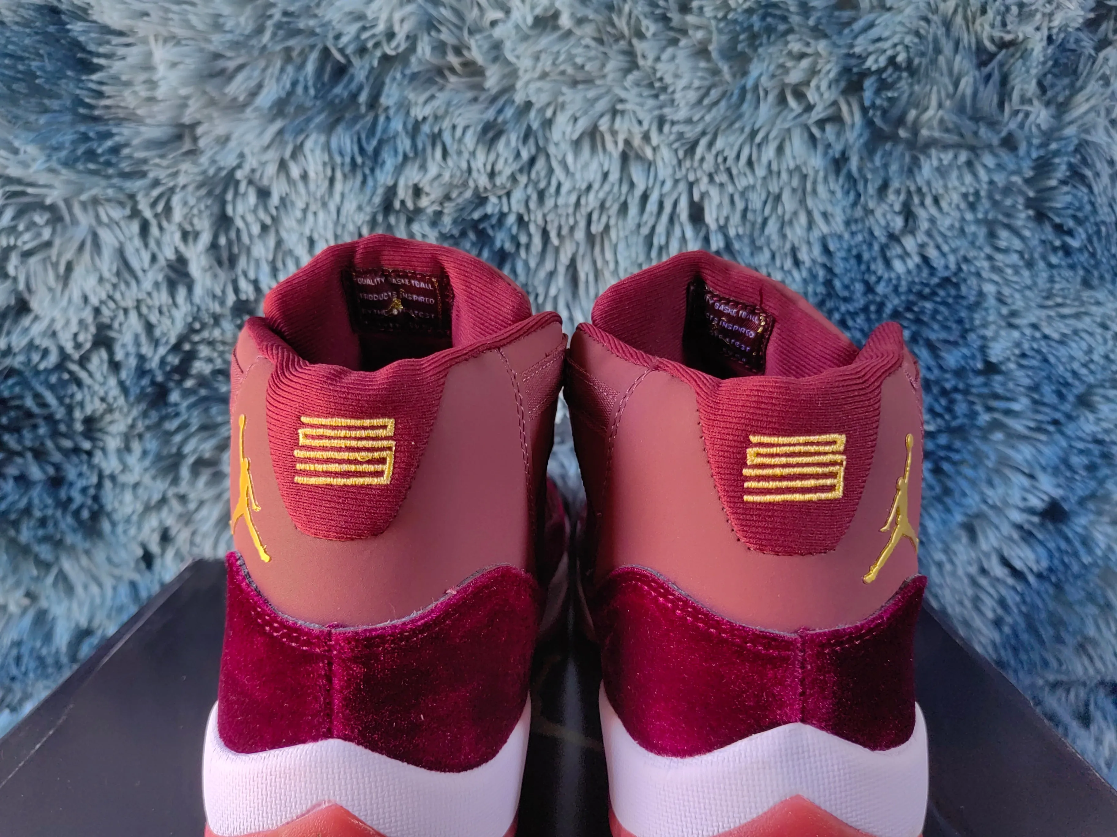 JORDAN 11 “Heiress”