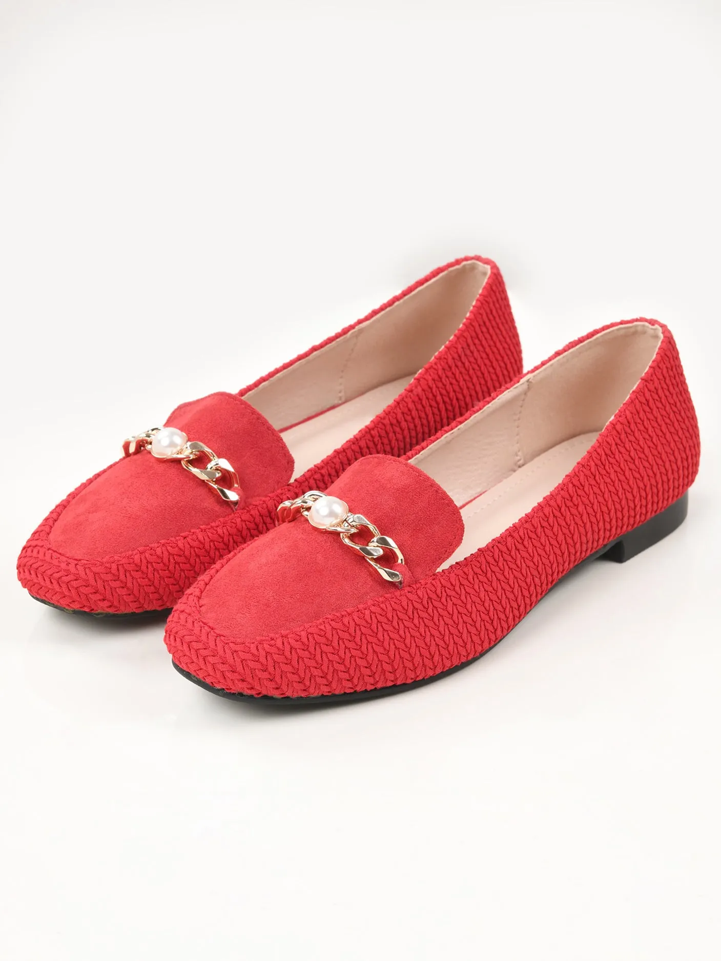 Textured Chain Shoes - Red