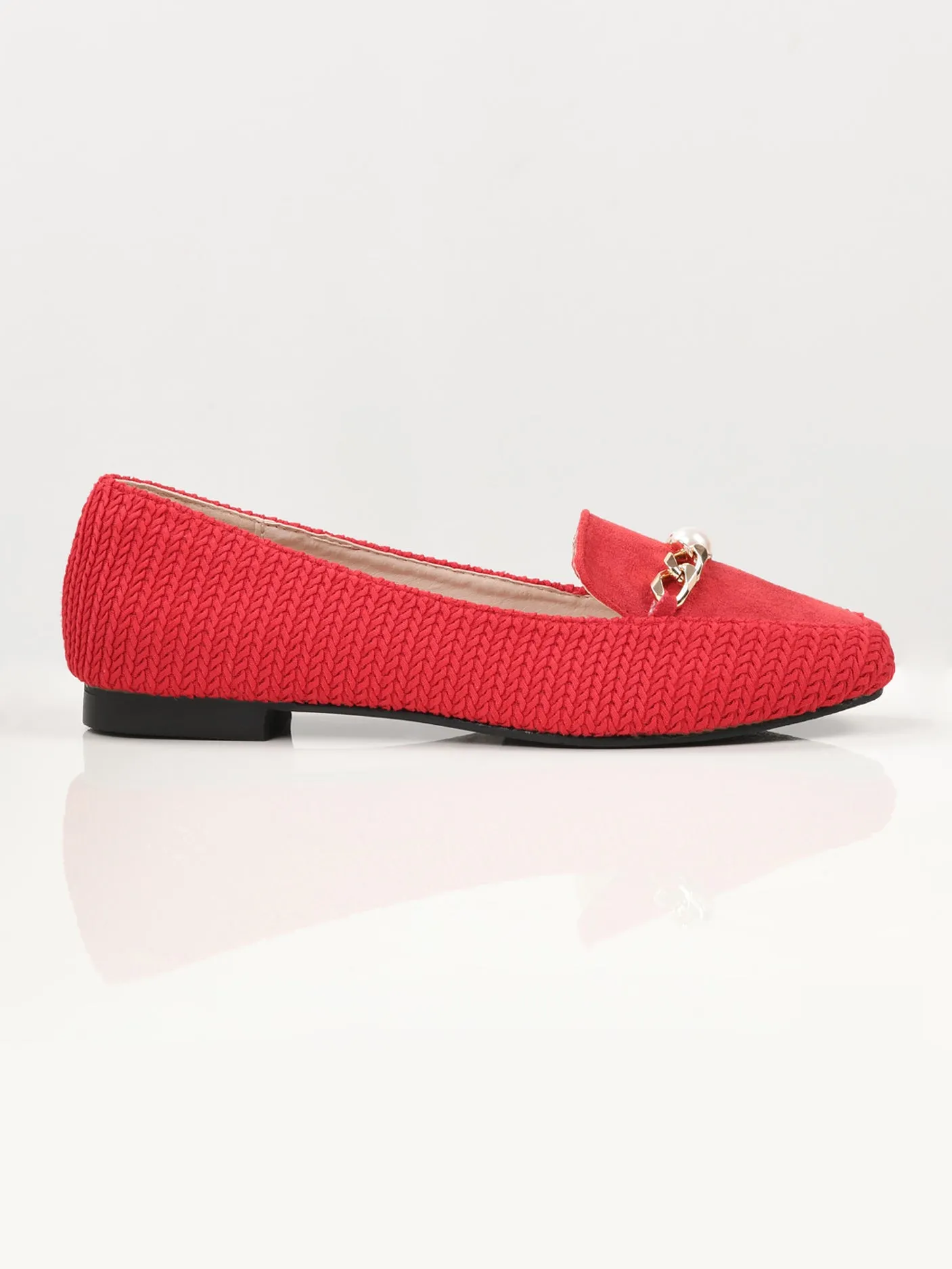 Textured Chain Shoes - Red