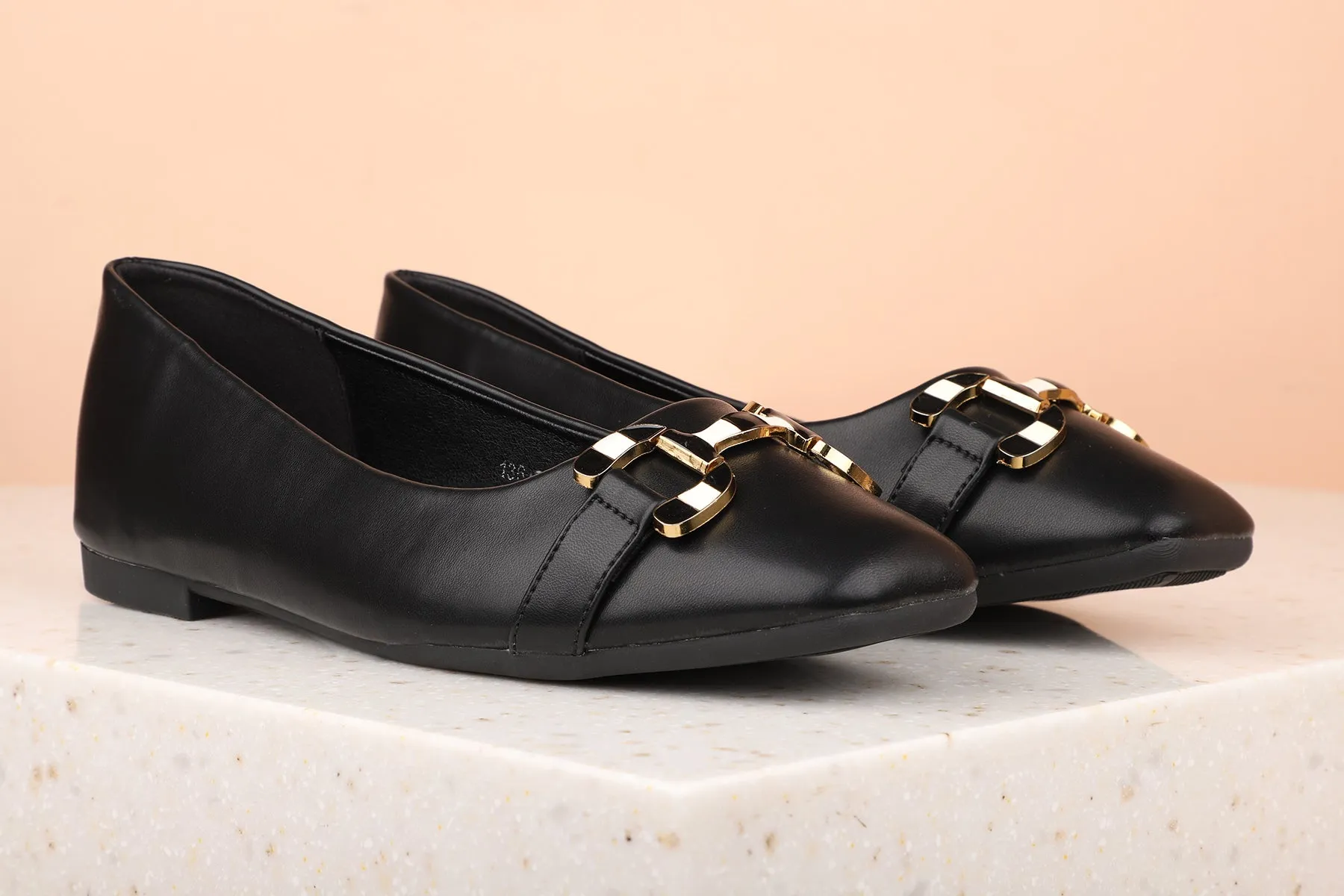 Women Black Solid Ballerinas with Buckle Detail